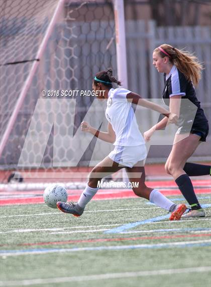 Thumbnail 3 in Ramona vs. Mater Dei Catholic (CIF SDS D4 Final) photogallery.
