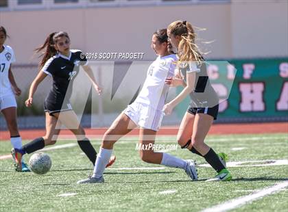 Thumbnail 3 in Ramona vs. Mater Dei Catholic (CIF SDS D4 Final) photogallery.