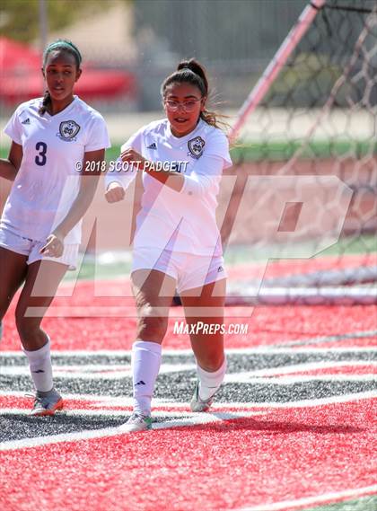 Thumbnail 2 in Ramona vs. Mater Dei Catholic (CIF SDS D4 Final) photogallery.
