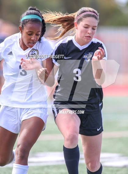 Thumbnail 3 in Ramona vs. Mater Dei Catholic (CIF SDS D4 Final) photogallery.