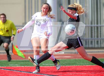 Thumbnail 2 in Ramona vs. Mater Dei Catholic (CIF SDS D4 Final) photogallery.