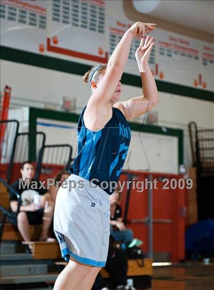 Thumbnail 3 in Ramona vs. Arroyo Valley (Lady Bears Holiday Classic) photogallery.