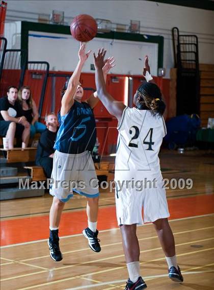 Thumbnail 3 in Ramona vs. Arroyo Valley (Lady Bears Holiday Classic) photogallery.