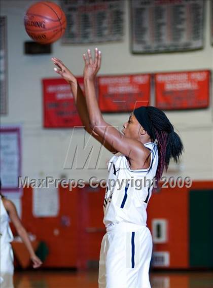 Thumbnail 3 in Ramona vs. Arroyo Valley (Lady Bears Holiday Classic) photogallery.
