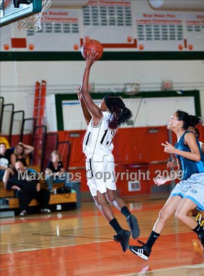 Thumbnail 1 in Ramona vs. Arroyo Valley (Lady Bears Holiday Classic) photogallery.