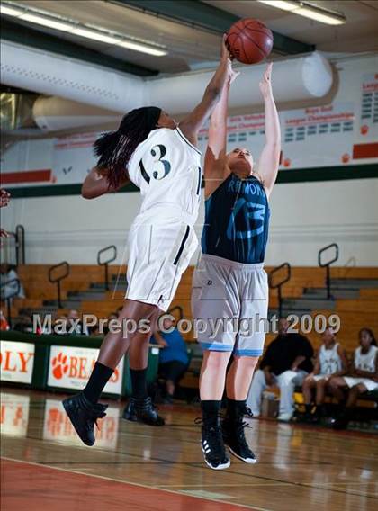 Thumbnail 1 in Ramona vs. Arroyo Valley (Lady Bears Holiday Classic) photogallery.