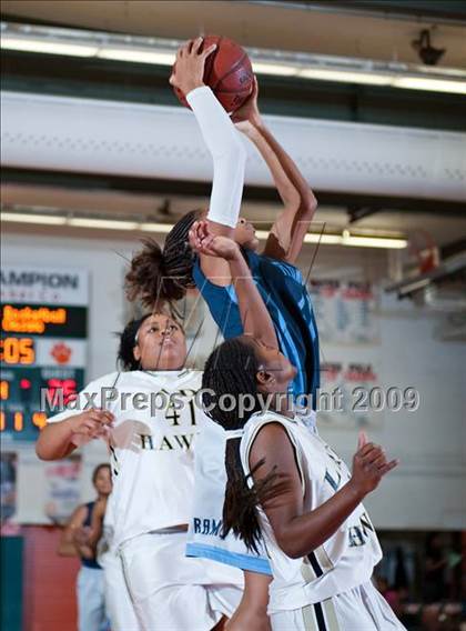 Thumbnail 3 in Ramona vs. Arroyo Valley (Lady Bears Holiday Classic) photogallery.