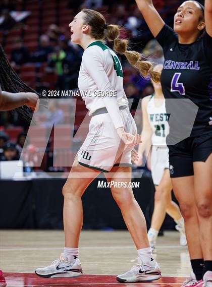 Thumbnail 1 in Millard West vs. Omaha Central (NSAA Class A Quarterfinal) photogallery.