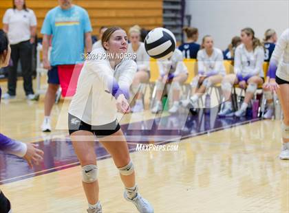 Thumbnail 1 in New Haven vs. Leo (Leo Invite) photogallery.