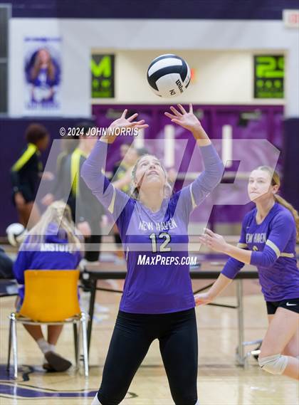 Thumbnail 3 in New Haven vs. Leo (Leo Invite) photogallery.