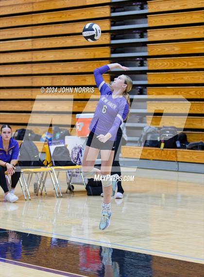 Thumbnail 3 in New Haven vs. Leo (Leo Invite) photogallery.