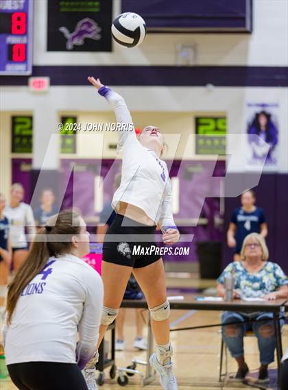 Thumbnail 3 in New Haven vs. Leo (Leo Invite) photogallery.