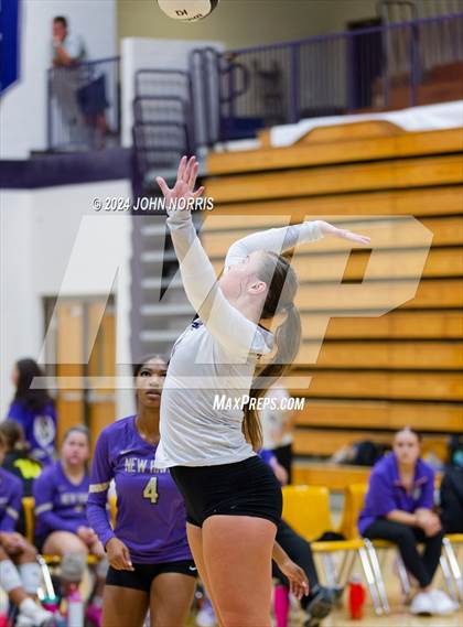Thumbnail 1 in New Haven vs. Leo (Leo Invite) photogallery.