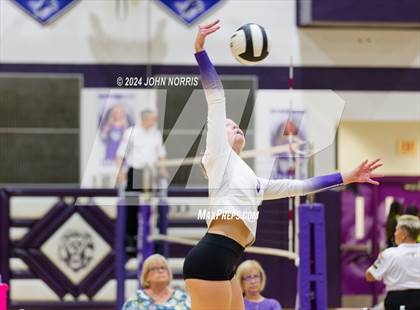Thumbnail 2 in New Haven vs. Leo (Leo Invite) photogallery.