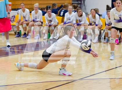 Thumbnail 3 in New Haven vs. Leo (Leo Invite) photogallery.