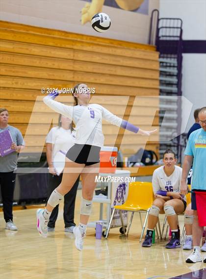 Thumbnail 2 in New Haven vs. Leo (Leo Invite) photogallery.