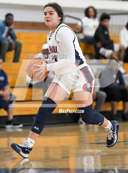 Thumbnail 1 in El Cajon Christian vs. St. Paul (NIKE Tournament of Champions Final) photogallery.
