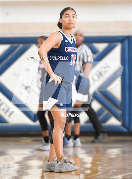 Thumbnail 2 in El Cajon Christian vs. St. Paul (NIKE Tournament of Champions Final) photogallery.