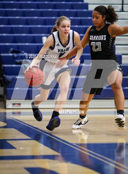 Thumbnail 3 in Valor Christian vs. Far Northeast Warriors (CHSAA 5A Round 2 Playoff) photogallery.
