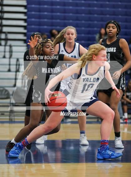 Thumbnail 3 in Valor Christian vs. Far Northeast Warriors (CHSAA 5A Round 2 Playoff) photogallery.