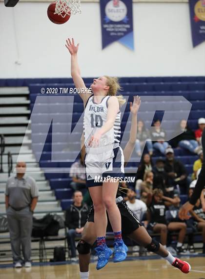Thumbnail 1 in Valor Christian vs. Far Northeast Warriors (CHSAA 5A Round 2 Playoff) photogallery.