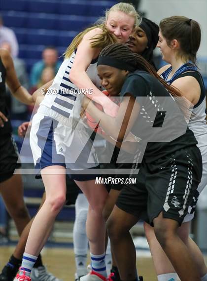 Thumbnail 2 in Valor Christian vs. Far Northeast Warriors (CHSAA 5A Round 2 Playoff) photogallery.