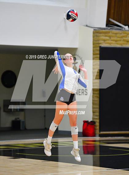 Thumbnail 2 in Acalanes vs. Branson ( CIF NCS D3 Final) photogallery.