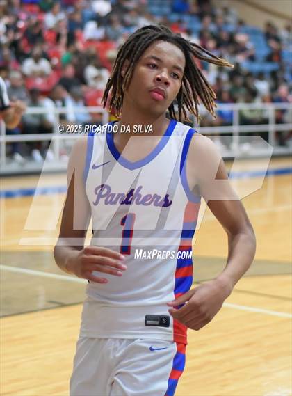 Thumbnail 3 in Jordan vs. King (UIL 6A D2 Basketball Regional Semifinal) photogallery.