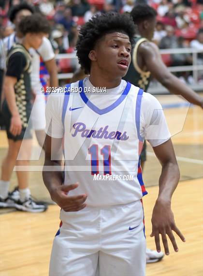 Thumbnail 3 in Jordan vs. King (UIL 6A D2 Basketball Regional Semifinal) photogallery.