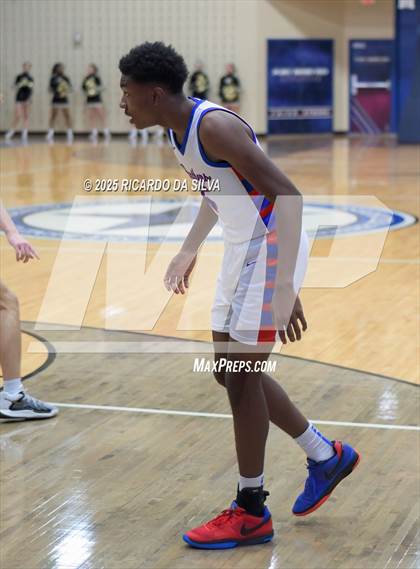 Thumbnail 1 in Jordan vs. King (UIL 6A D2 Basketball Regional Semifinal) photogallery.