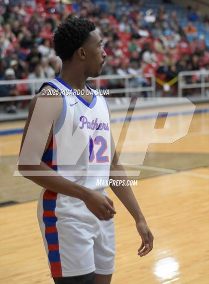 Thumbnail 2 in Jordan vs. King (UIL 6A D2 Basketball Regional Semifinal) photogallery.