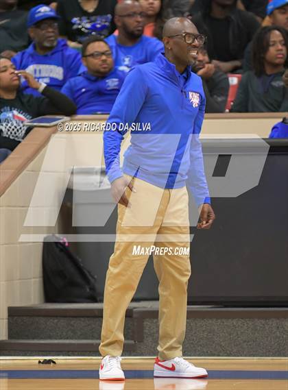 Thumbnail 3 in Jordan vs. King (UIL 6A D2 Basketball Regional Semifinal) photogallery.