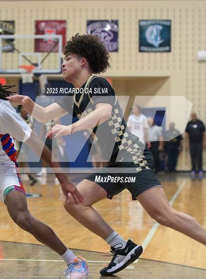 Thumbnail 1 in Jordan vs. King (UIL 6A D2 Basketball Regional Semifinal) photogallery.