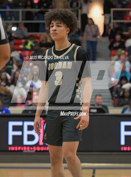 Thumbnail 1 in Jordan vs. King (UIL 6A D2 Basketball Regional Semifinal) photogallery.