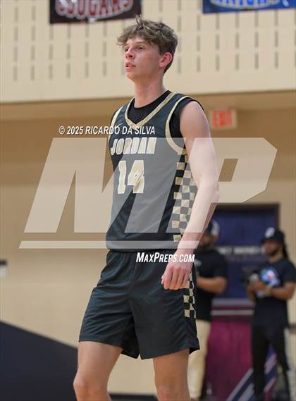 Thumbnail 3 in Jordan vs. King (UIL 6A D2 Basketball Regional Semifinal) photogallery.