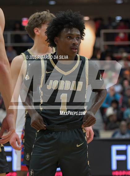 Thumbnail 2 in Jordan vs. King (UIL 6A D2 Basketball Regional Semifinal) photogallery.