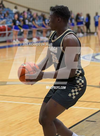 Thumbnail 1 in Jordan vs. King (UIL 6A D2 Basketball Regional Semifinal) photogallery.