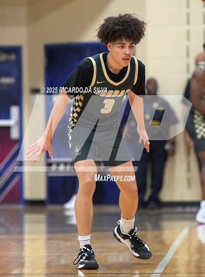 Thumbnail 2 in Jordan vs. King (UIL 6A D2 Basketball Regional Semifinal) photogallery.