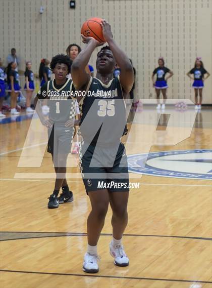Thumbnail 1 in Jordan vs. King (UIL 6A D2 Basketball Regional Semifinal) photogallery.