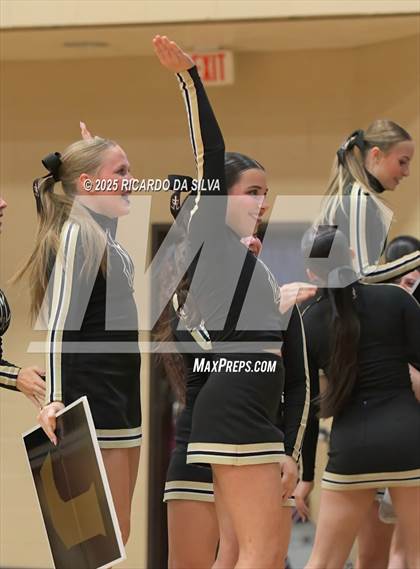 Thumbnail 1 in Jordan vs. King (UIL 6A D2 Basketball Regional Semifinal) photogallery.