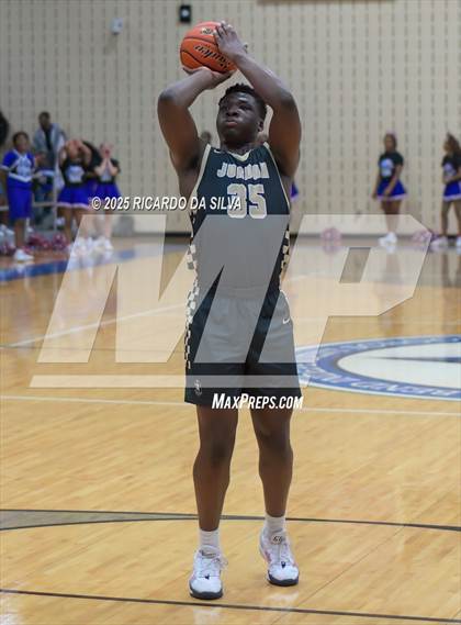 Thumbnail 2 in Jordan vs. King (UIL 6A D2 Basketball Regional Semifinal) photogallery.