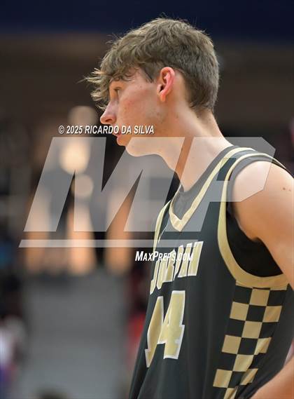 Thumbnail 1 in Jordan vs. King (UIL 6A D2 Basketball Regional Semifinal) photogallery.