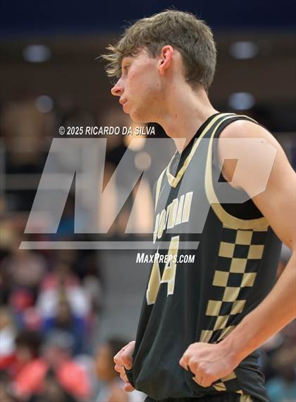 Thumbnail 2 in Jordan vs. King (UIL 6A D2 Basketball Regional Semifinal) photogallery.
