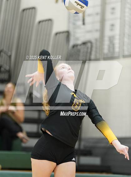 Thumbnail 3 in Adams vs. Rochester (Notre Dame Prep Quad) photogallery.
