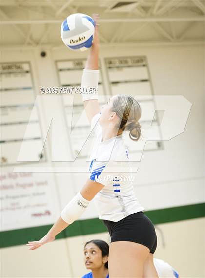 Thumbnail 2 in Adams vs. Rochester (Notre Dame Prep Quad) photogallery.