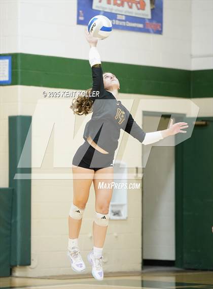 Thumbnail 2 in Adams vs. Rochester (Notre Dame Prep Quad) photogallery.
