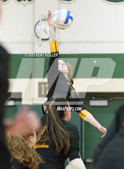 Thumbnail 1 in Adams vs. Rochester (Notre Dame Prep Quad) photogallery.
