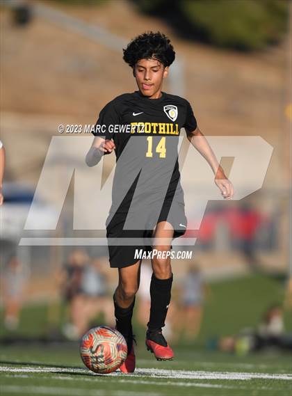 Thumbnail 2 in Crean Lutheran @ Foothill photogallery.