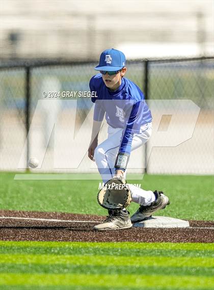 Thumbnail 2 in Deer Creek photogallery.