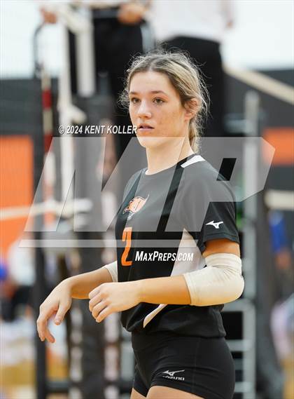 Thumbnail 1 in Harbor Beach vs. Almont photogallery.